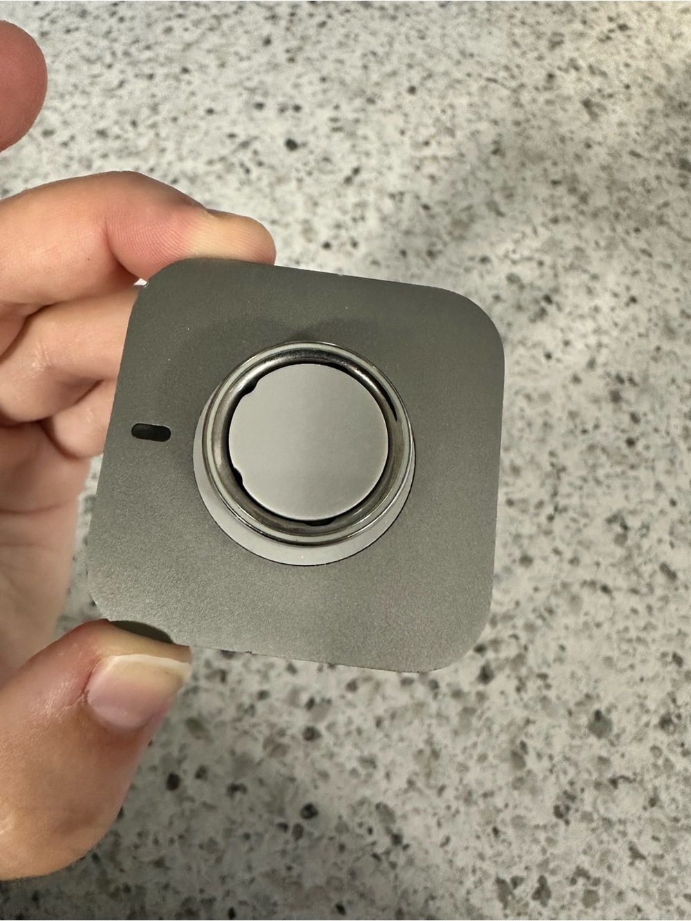 Oura Magnetic Ring Charger Mount in Gray